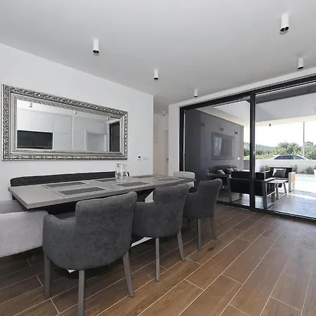 Holiday home K4